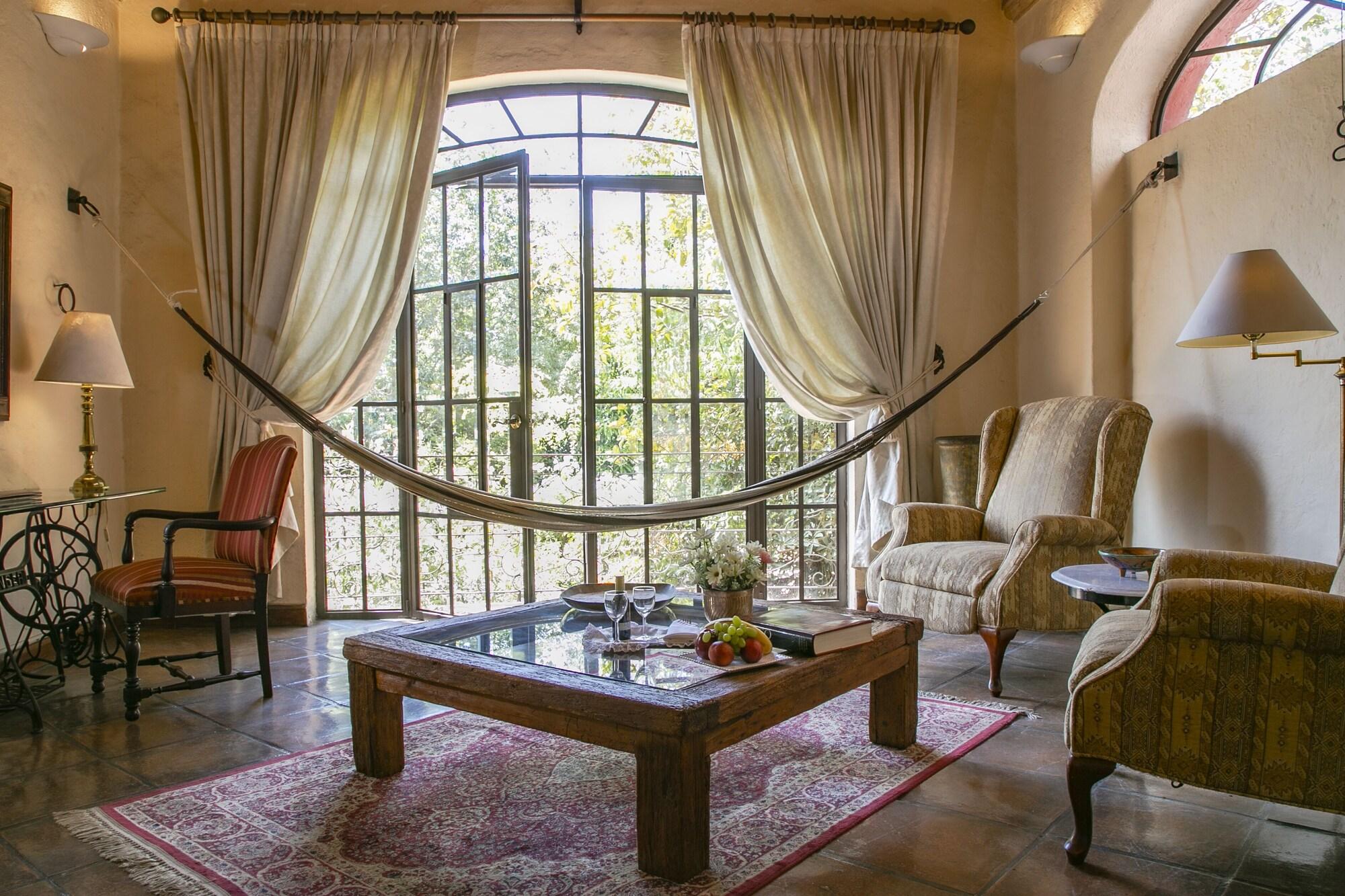 Villa Ganz Boutique Hotel Гуадалахара Екстериор снимка