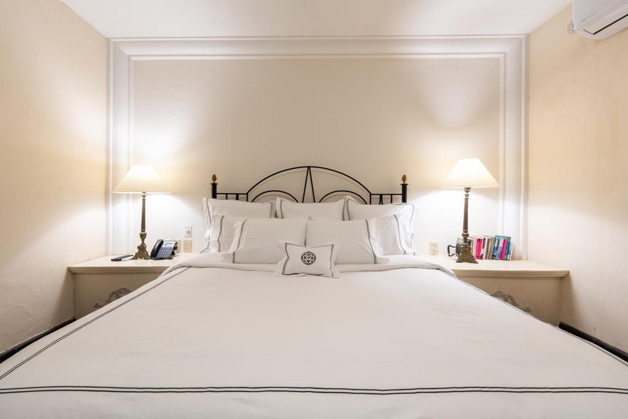 Villa Ganz Boutique Hotel Гуадалахара Екстериор снимка