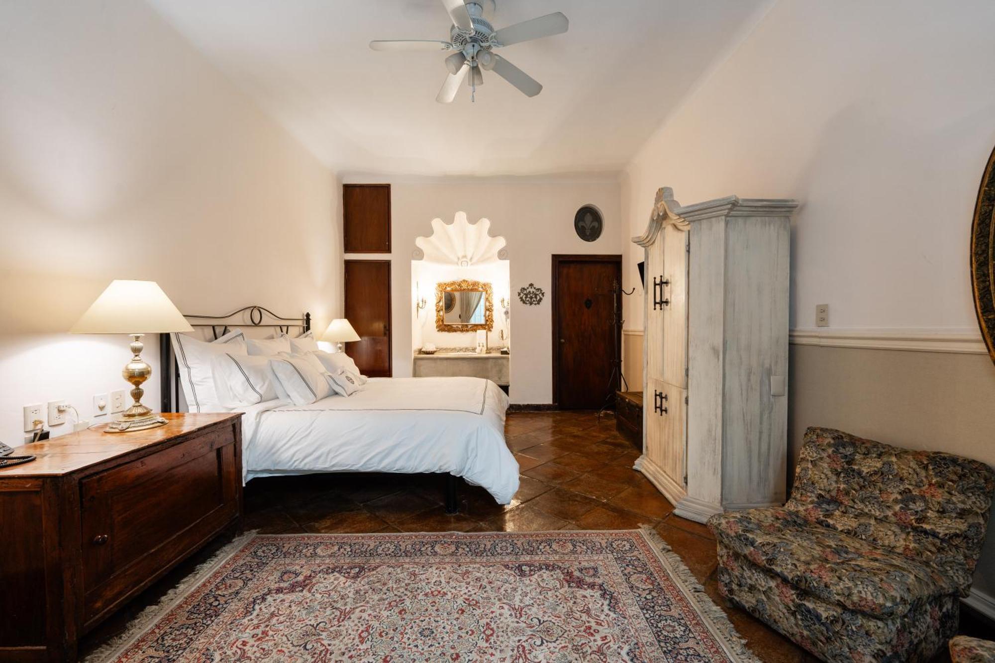 Villa Ganz Boutique Hotel Гуадалахара Екстериор снимка