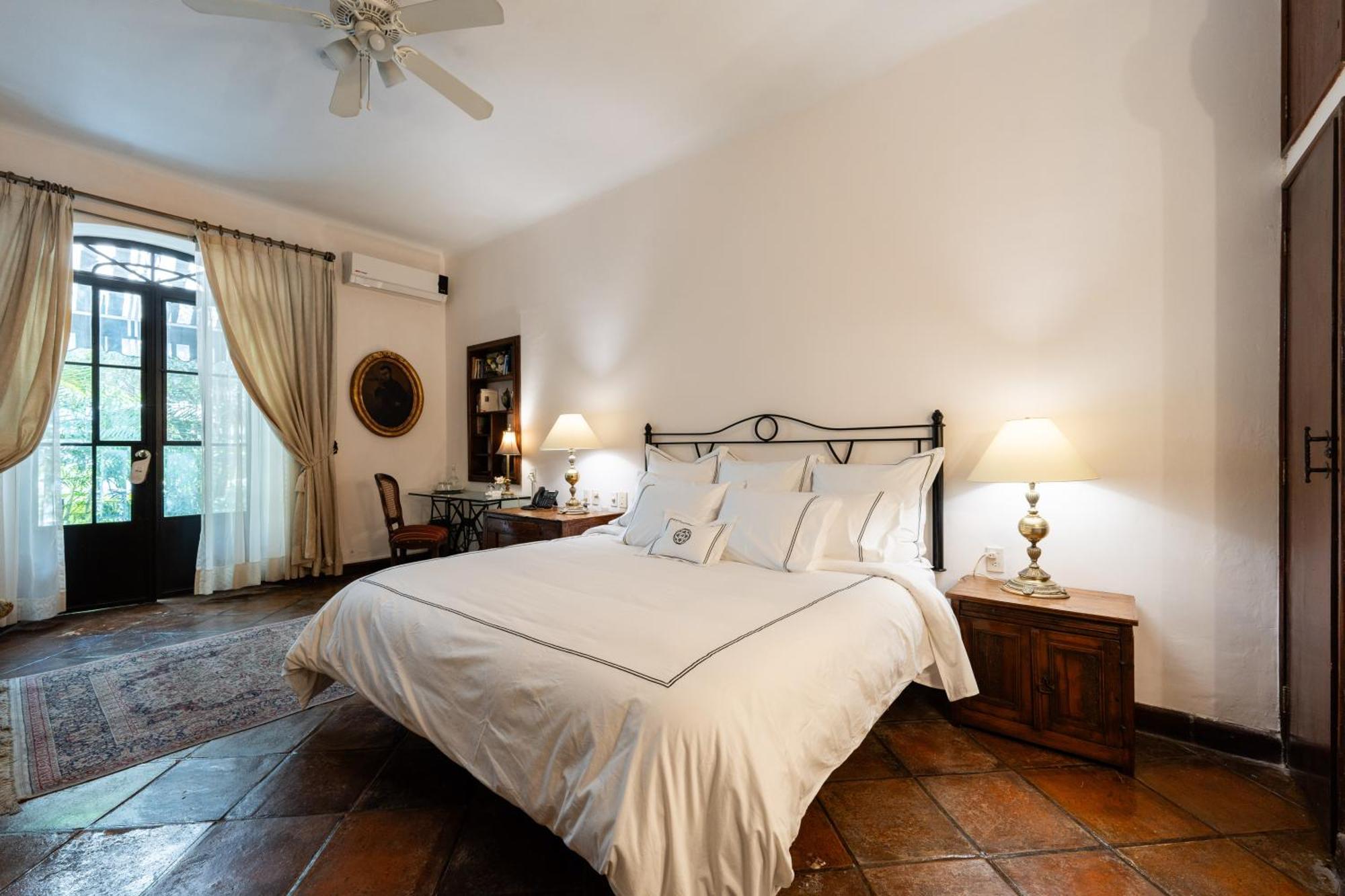 Villa Ganz Boutique Hotel Гуадалахара Екстериор снимка