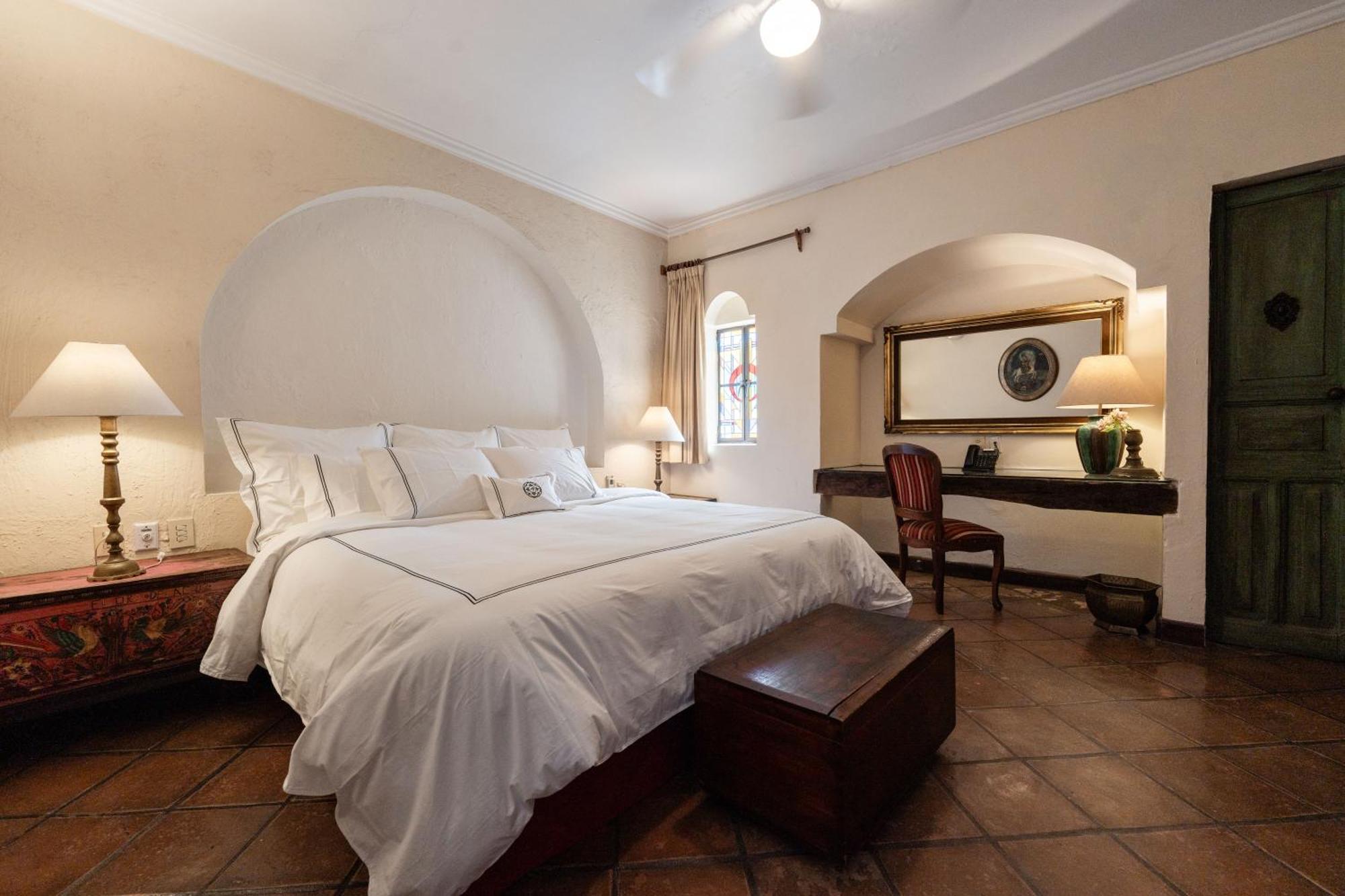 Villa Ganz Boutique Hotel Гуадалахара Екстериор снимка